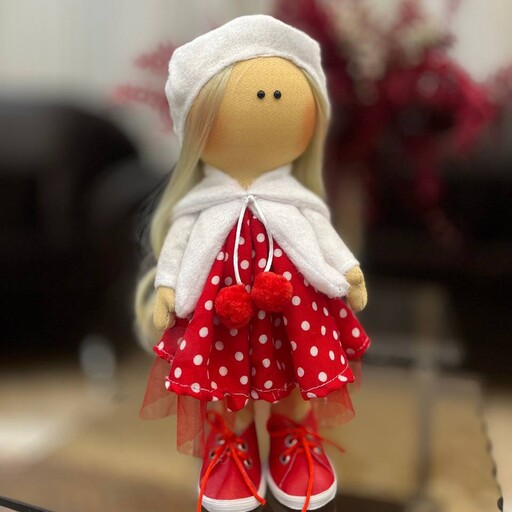 عروسک  دست ساز  روسی  عروسک ولنتاین عروسک ایرانی عروسک کادویی،قابل سفارش در سایزهای 25،30،42،دارای  کیف دستی کوچک