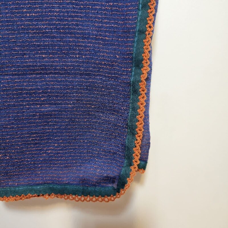 روسری لبه دوزی دار راه راه  عرض 130 نخی  سورمه ای ، سبز ، نارنجی
