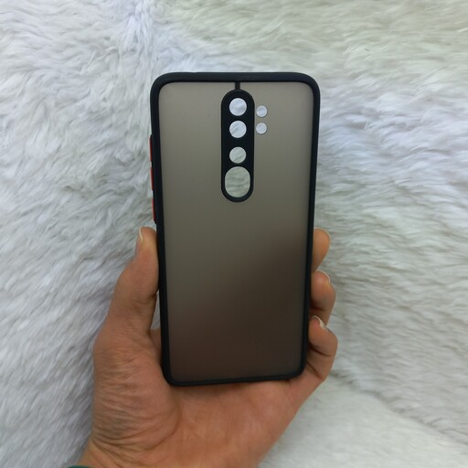 گارد (قاب) گوشی Not 8 Pro مدل پشت مات محافظ لنزدار رنگ مشکی مناسب گوشی Xiaomi Not 8 Pro