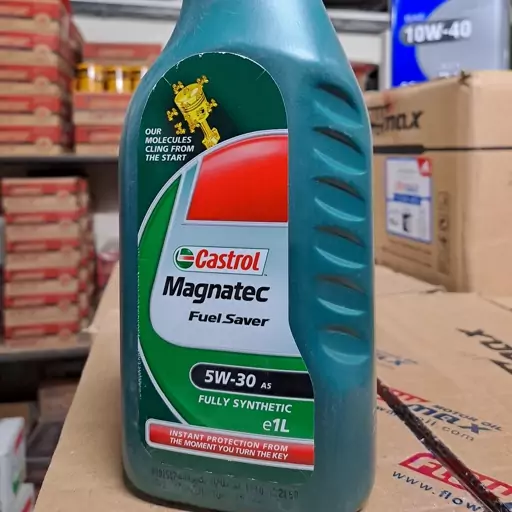 روغن موتور کاسترول CASTROL یک لیتری 5W30 با کیفیت SN