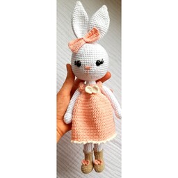 عروسک  بافتنی خرگوش دختر بافته شده با نخ ترک ضد حساسیت وضد پرز مناسب سیسمونی نوزاد واتاق کودک