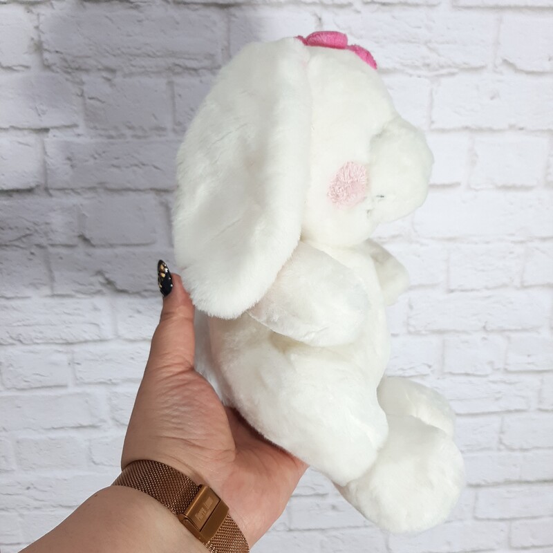 عروسک پولیشی خرگوش فوق العاده با کیفیت و زیبا.خز نرم ابریشمی، تپلی و حجیم.قابل شستشو .مدلش نشسته.