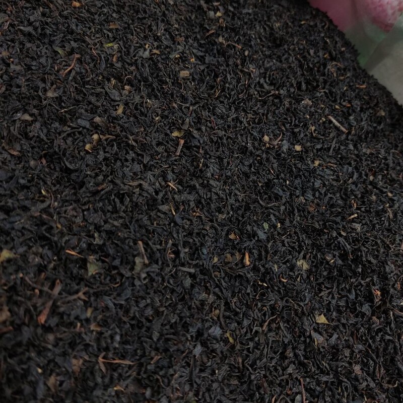 چای زرین بهاره لاهیجان کاملا ارگانیک و طبیعی محصول 1403 کارخانه چایسازی بهره بر بسته بندی نیم کیلو گرمی
