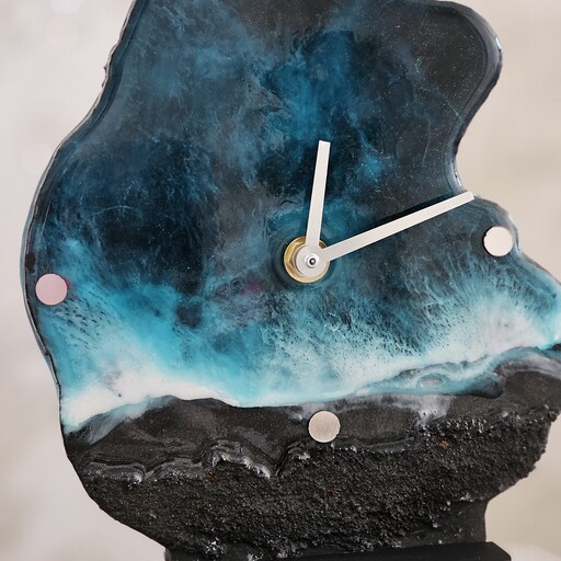 ساعت رومیزی دست ساز رزینی طرح موج  اقیانوس آبی