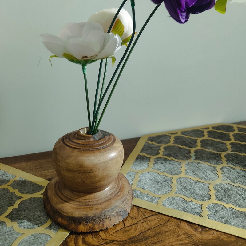گلدان چوبی روستیک ، چوب گردو ، پایه دار، مخصوص گل خشک و مصنوعی 