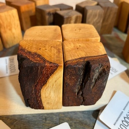 نمکدان چوبی دستساز،ست 4 عددی نمکدان از چوب توسکا با پوشش گیاهی قابل شستشو