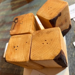 نمکدان چوبی دستساز ،ست 4 عددی نمکدان روستیک ،چوب توسکا