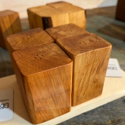 ست 4 عددی نمکدان چوبی دستساز از  غرفه داودی 