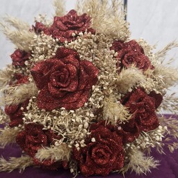 دسته گل حنایی ساخته شده با خمیر حنا رنگ قرمز بسیار شیک و محکم ، قابل سفارش در رنگهای دیگه 