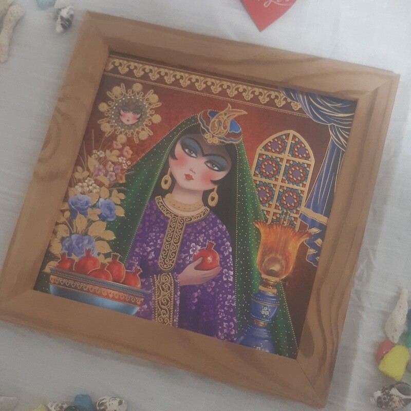 تابلو زن قجری سنتی پشت پلادار آویز مدل انار