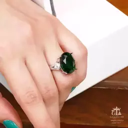انگشتر نقره زنانه با سنگ سبز درشت و جواهری کد 15677