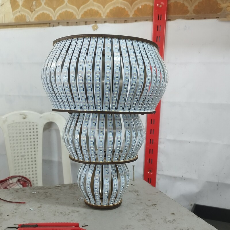 لامپ دست ساز طرح سه طبقه
