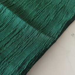 پارچه ی دلتا کراش جنس خوب عرض 150 تک رنگ رنگ سبز قیمت 