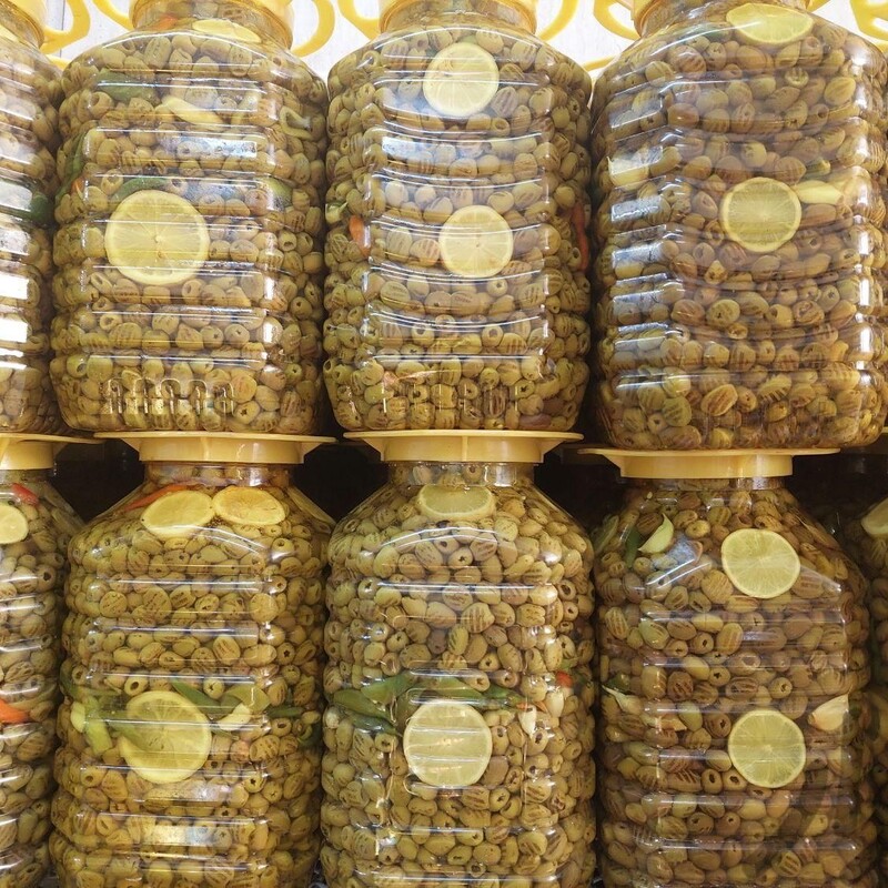 زیتون کبابی  محلول در روغن(باربیکیو) به صورت گریل همره با ادویجات مخصوص (وزن 10 کیلو گرم) 