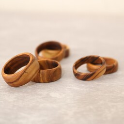 حلقه چوبی،انگشتر چوبی،حلقه چوب زیتون،رینگ چوبی،حلقه انگشتر،انگشتر،حلقه خاص،
