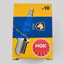 شمع پایه کوتاه NGK ساخت ژاپن با لیبل ایساکو (4عدد)