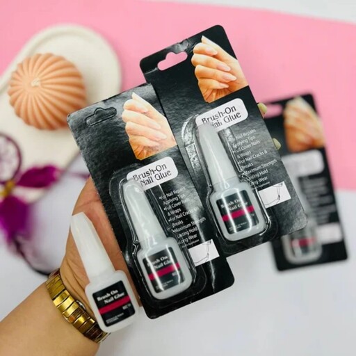 چسب ناخن مصنوعی Brush On Nail Glue مدل لاکی