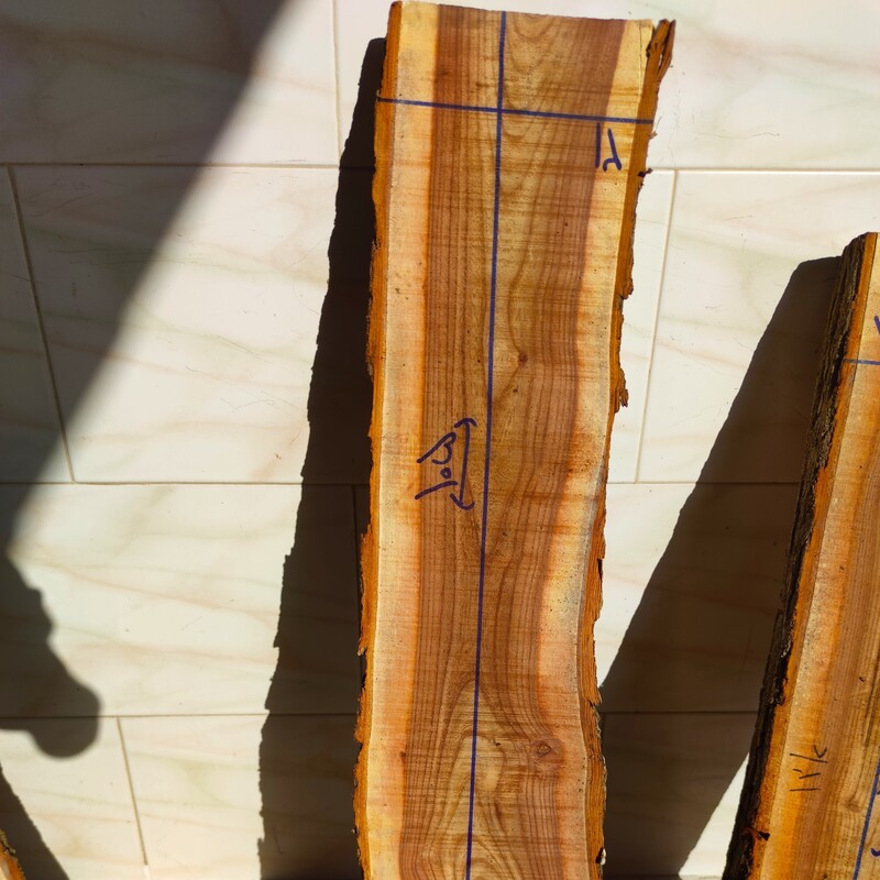 اسلب چوب نارون با طرح نقش ارتفاع کار یک متر اندازه عالی