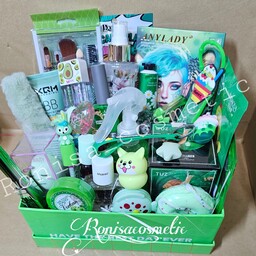 پک هدیه آرایشی لاکچری سبز رنگ،کاملترین پک هدیه سبز رنگ با ارسال رایگان