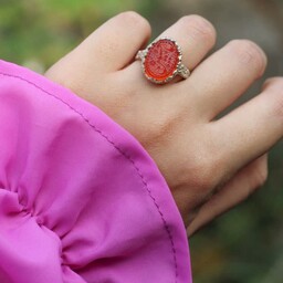 انگشتر نقره زنانه عقیق سرخ منقش به یا حسین -،