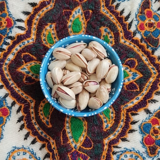 پسته رفسنجان اکبری دستچین شور (نیم کیلویی) 