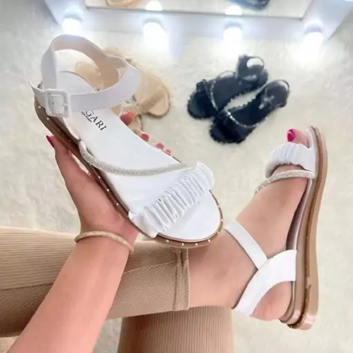 صندل
مدل Rada   
پاخوری خاص
زیره پی وی سی 2 سانتی 
size37 ta 40

پرفروش