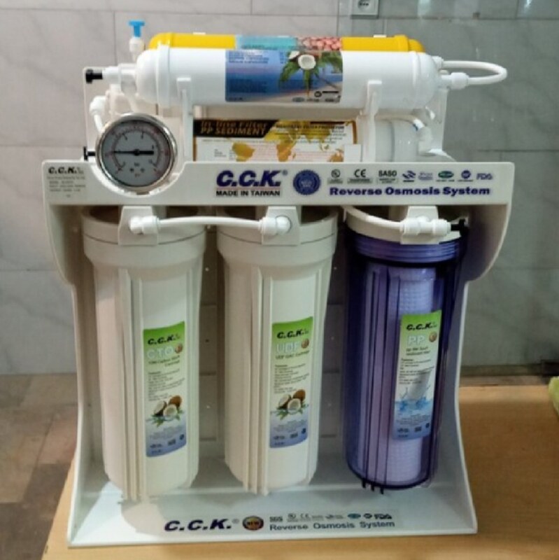 دستگاه تصفیه آب خانگی مدل سی سی کا تایوانی(7 مرحله ای  و قطعات اصل تایوان) 