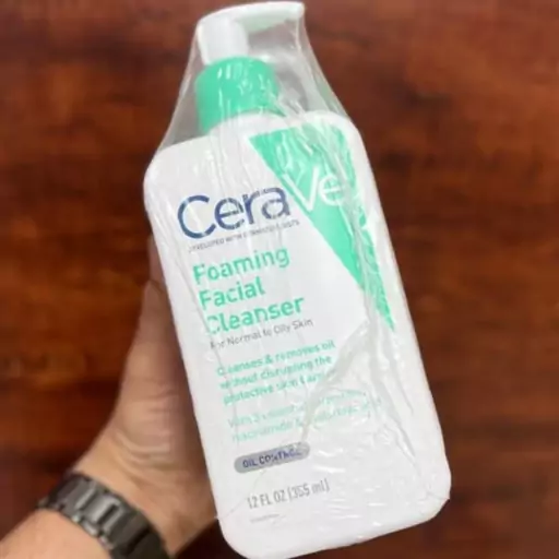 فوم شست و شوی صورت سراوی آمریکا فومینگ CeraVe مناسب برای پوست نرمال تا چرب CeraVe Foaming Facial Cleanser For Normal  