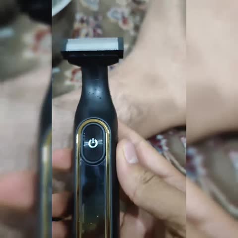 بادی گروم وی جی ار ماشین اصلاح مخصوص بدن یا همان ژیلت برقی اورجینال از مارک وی جی ار المانی