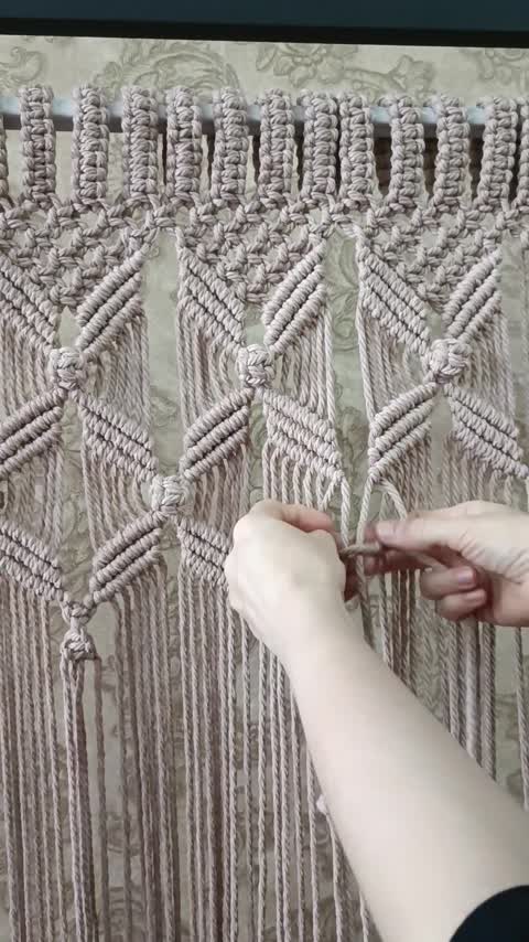 پرده مکرومه مهره دار با گره فندقی(پس کرایه)