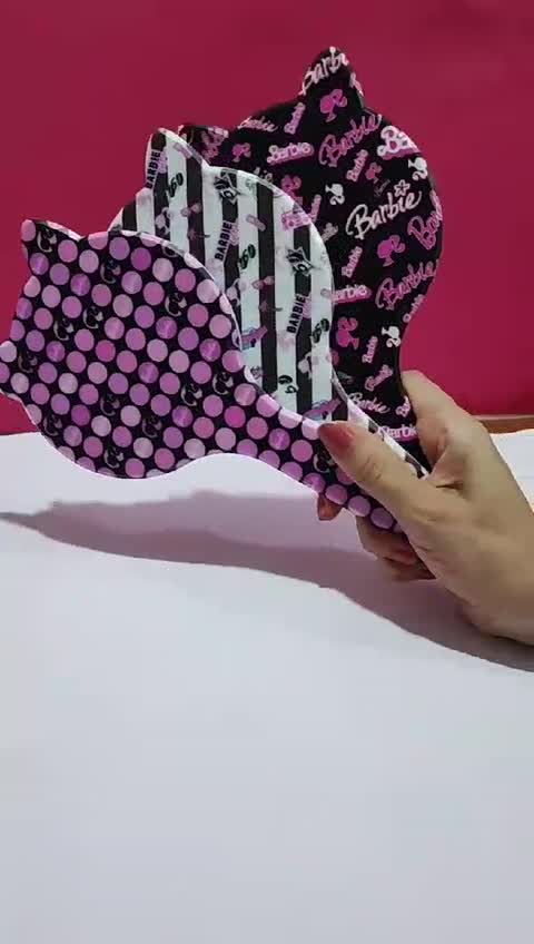 آینه ی آرایشی 