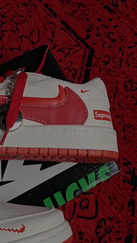 کتونی نایک جردن وان ترویس سوپریم ست Nike Jordan1 Travis