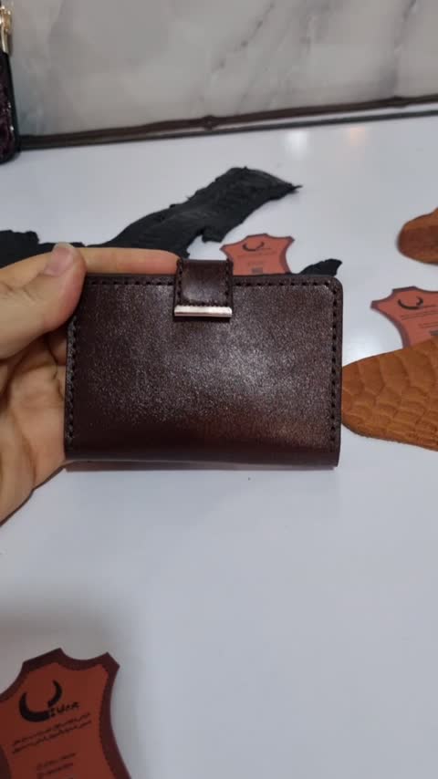 جاکارتی بندینک دار چرمی