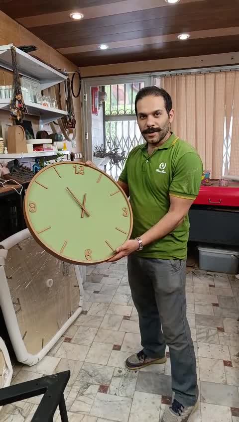 ساعت دیواری مینیمال سبز، کدD019 (پس کرایه)