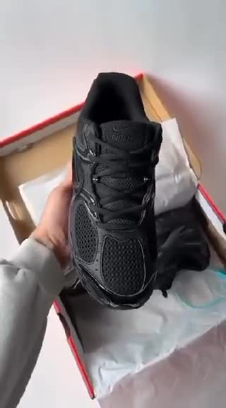 کتونی ویتنامی نایک وی 5 تمام مشکی کیفیت اورجینال Nike V5