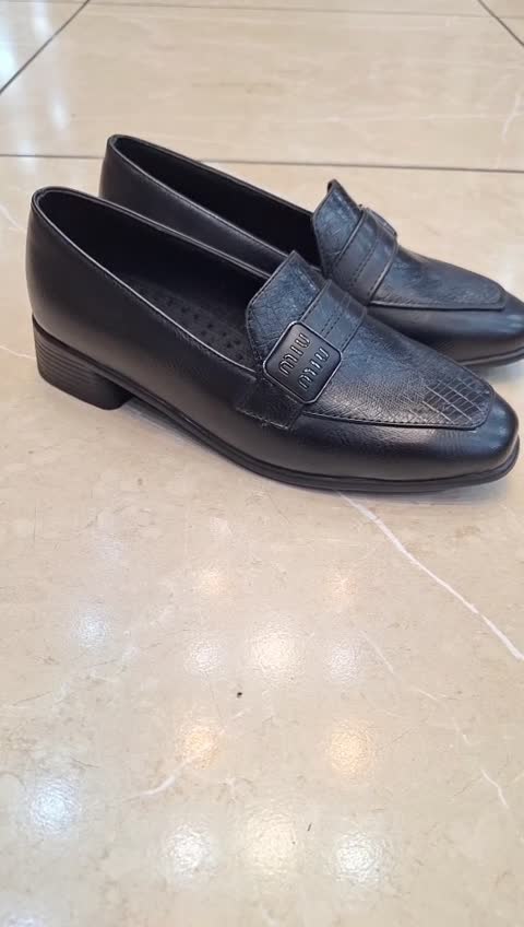 کالج زنانه چرم سبک و راحت