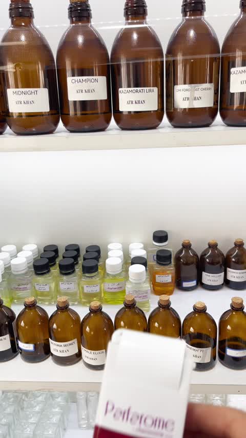 عطر مردانه خنک و تلخ ساواج دیور کیفیت فرانسه حداقل سفارش 20 گرم 
