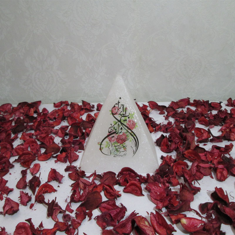 سنگ نمک دکوری مدل هرم کد 1401