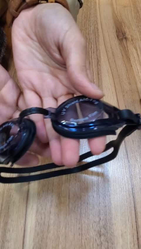 عینک شنا فونیکس