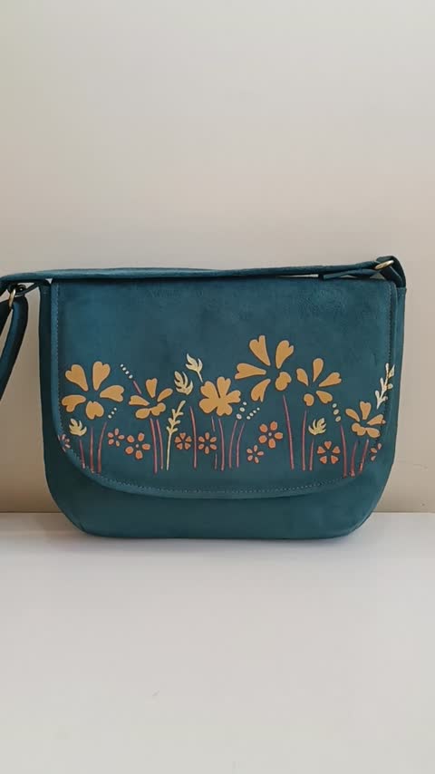 کیف زنانه سنتی مدل دوشی ژین کد 095