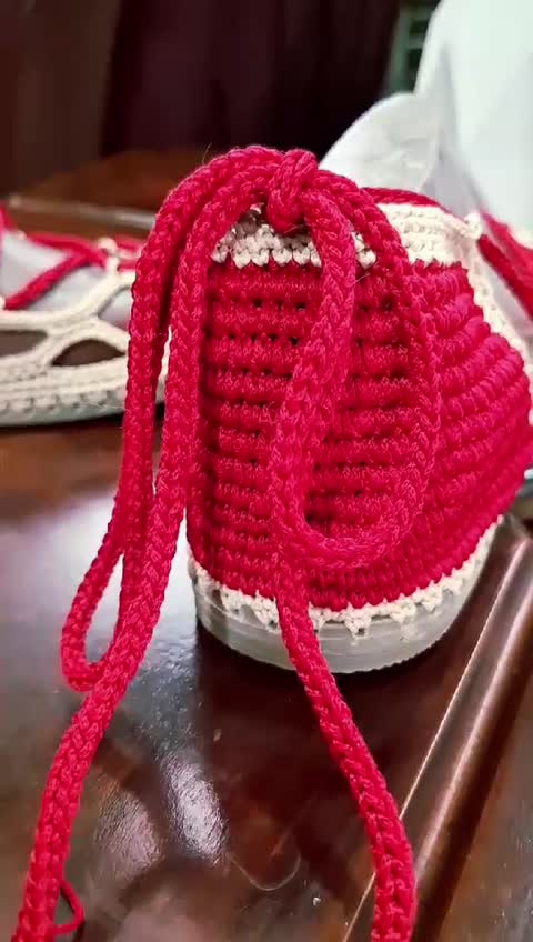 کفش زنانه رکابدار بند بلند 
