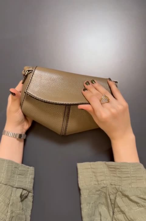 کیف دوشی مثلثی ترند و جذاب