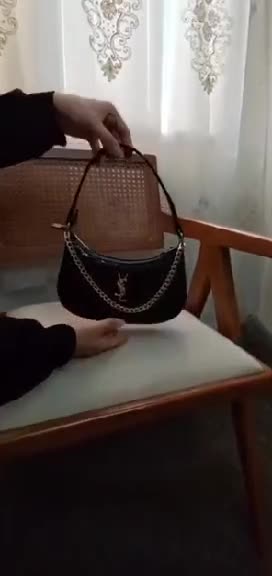 کیف ورنی قایقی زنجیردار