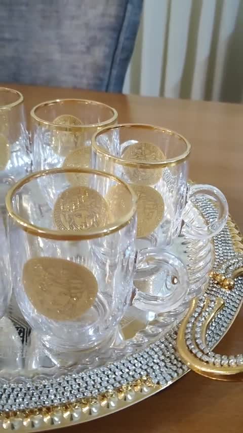 فنجان چایی ورساچه لب طلا بعلاوه قندان ورساچه