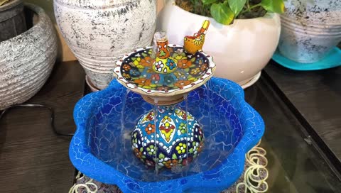 آبنما چشمه قناری (پس کرایه)