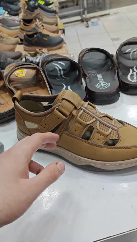 کفش تابستانی عسلی