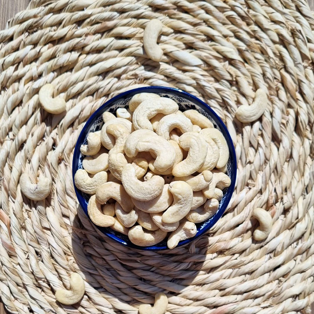 بادام هندی خام