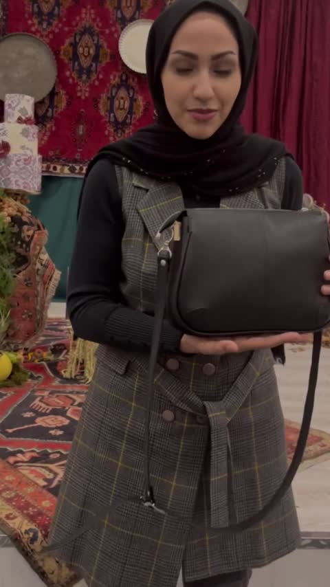 کیف دوشی زنانه چرم طبیعی مدل لاوین 