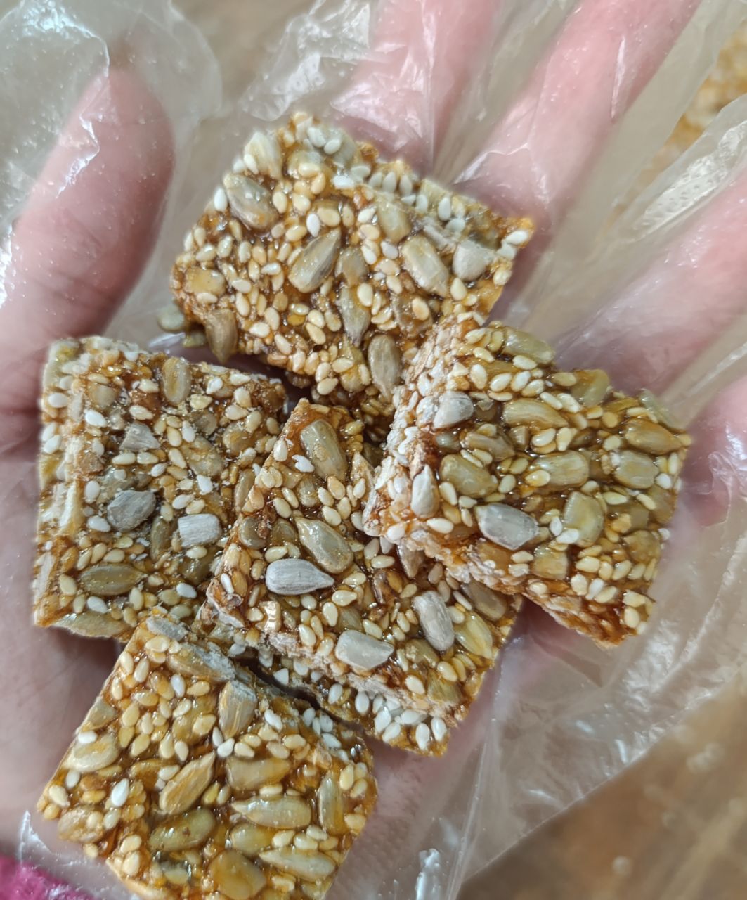 سوهان عسلی تخمه آفتابگردان