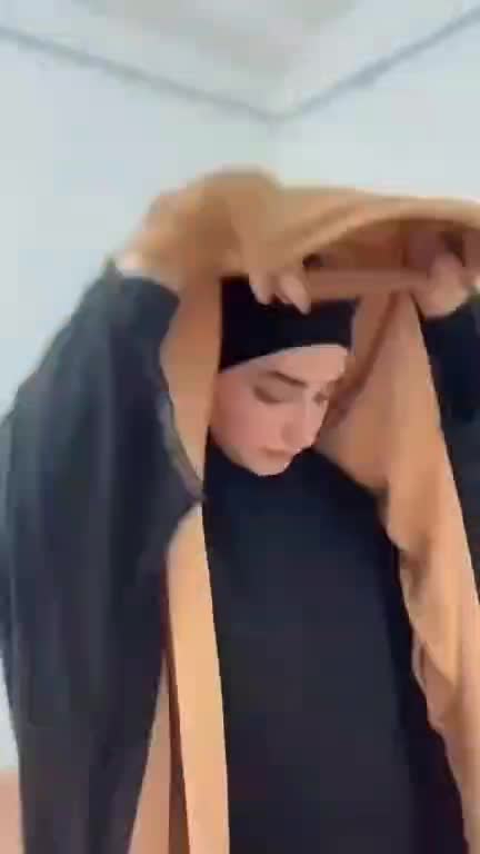 روسری کرپ حریر گرم بالا ساده و کش دار فوق العاده زیبا